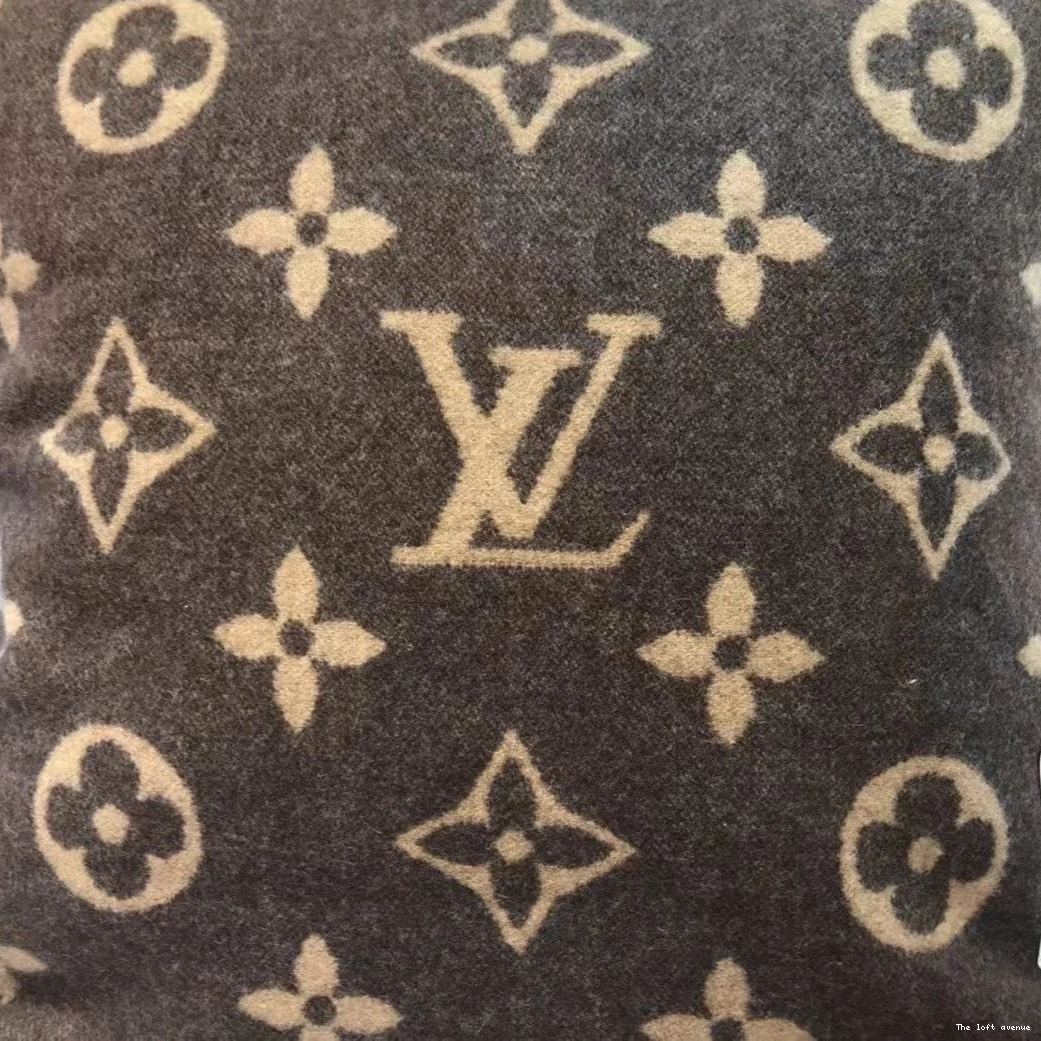 PILLOW THROW CUSTOM LV LETTERS WOOL 0812
